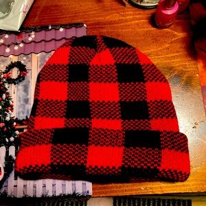New checkered tuque